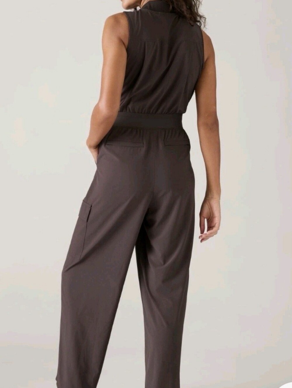Athleta Brooklyn Sleeveless Cargo Jumpsuit in Deep Brown Size 6 - Picture 3 of 7
